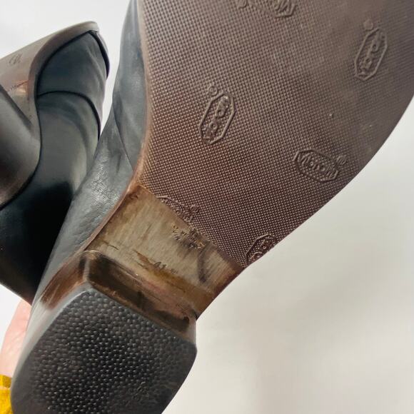 P. Monjo Womens Black Leather Pull-On Round Toe Cap Ankle Boots Size EU41 - Picture 13 of 15